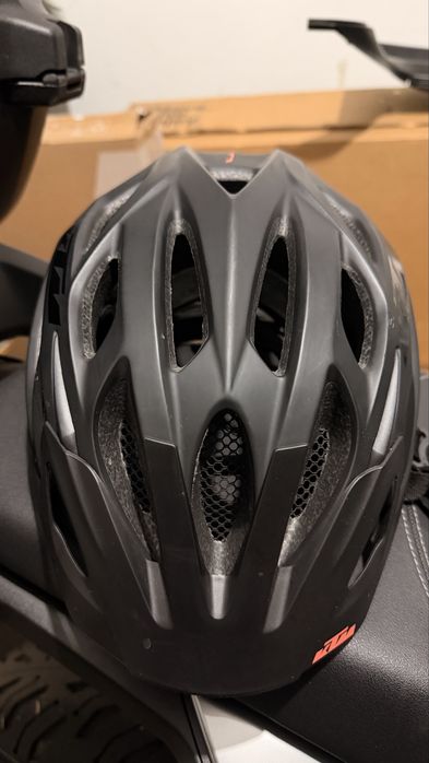 Capacete de ciclismo KTM