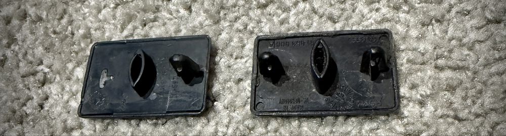 Znaczki, emblematy CL w błotniki Vw Golf mk2.