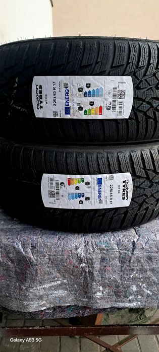 2 x 225/45/17 Nokian Tyres WR D4 zima Trzcianka • OLX.pl