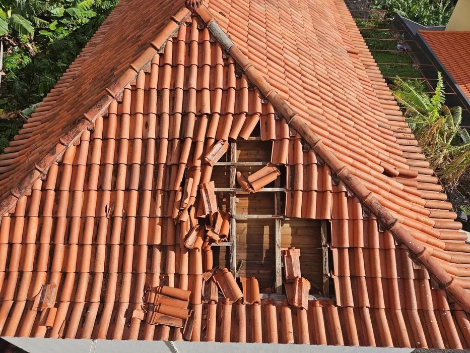 Reparação telhados/claraboia/ canalizador e vazamentos/ Toda lisboa