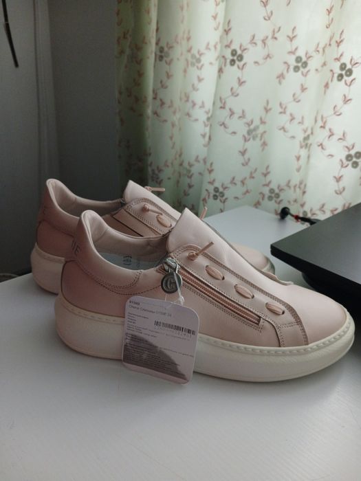 Сліпони CHERIE нові, шкіра, 38 розмір