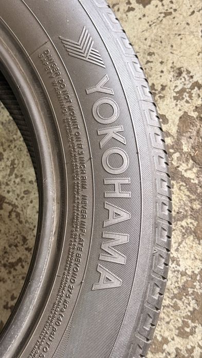 Pneus 215/60r17 Yokohama Geolandar com 75% piso
