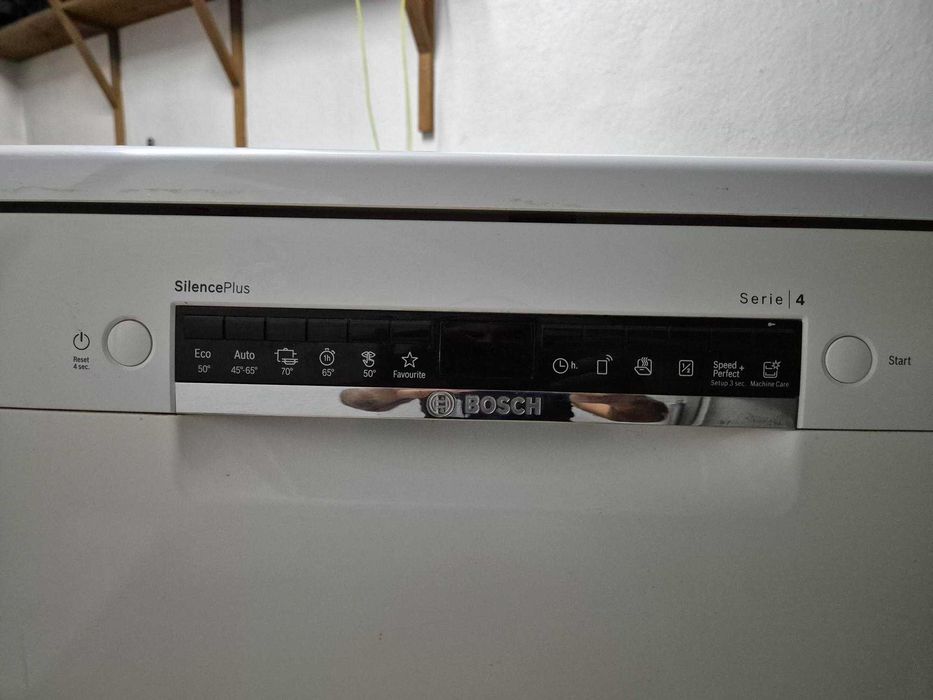 Maquina de Lavar Loiça Bosch Silenceplus 4 - SMS4EMW02E
