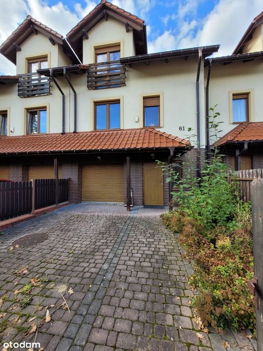 Przestronny Dom Szeregowy 164M² | Garaż | Ogród | 3 Miejsca Parkingowe