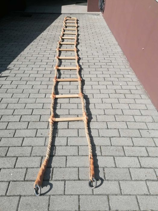Drabinka, drabina sznurowa 5,40 m. Dekarska.