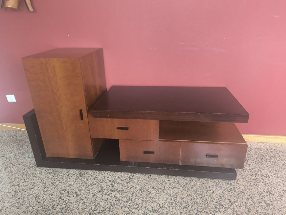 Mesa para Tv ( madeira)