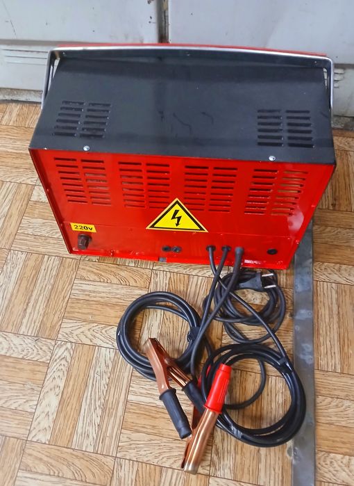 Зарядно пусковое устройство