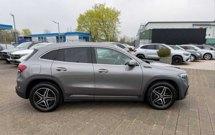 Mercedes EQA 2021