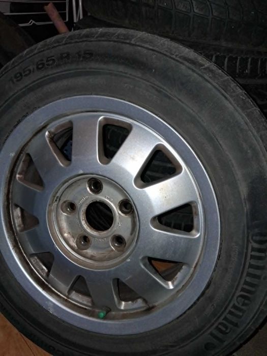 Felgi aluminiowe audi A4B5 ET45 6J x 15H2 (4 sztuki )