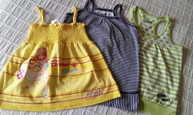 Top Winx/T-shirts 6-7A Impecáveis