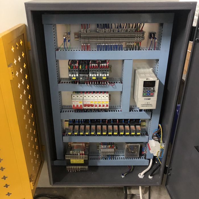 Листогиб гидравлический 40т 2000 мм e22