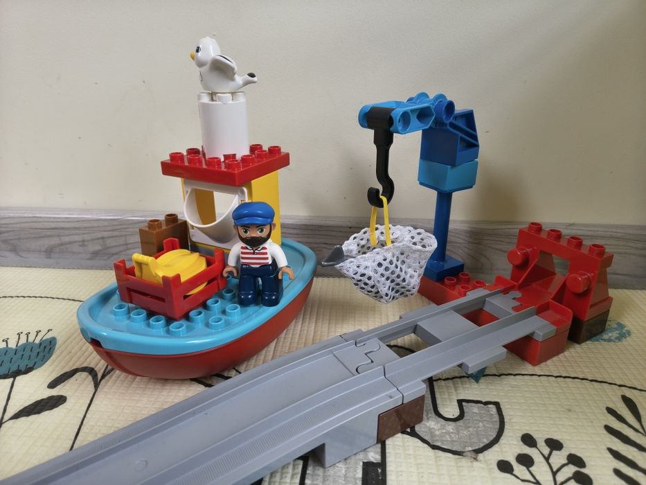 Pociąg LEGO Duplo towarowy i parowy 10875 i 10874