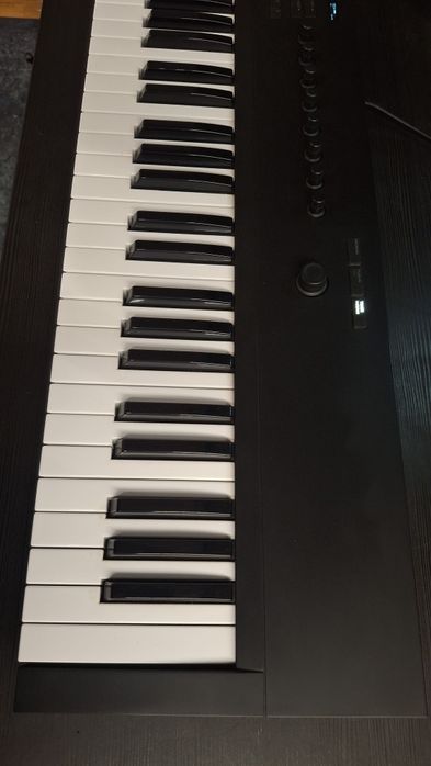 Komplete Kontrol A61 Keyboard – Like New64738614195202121