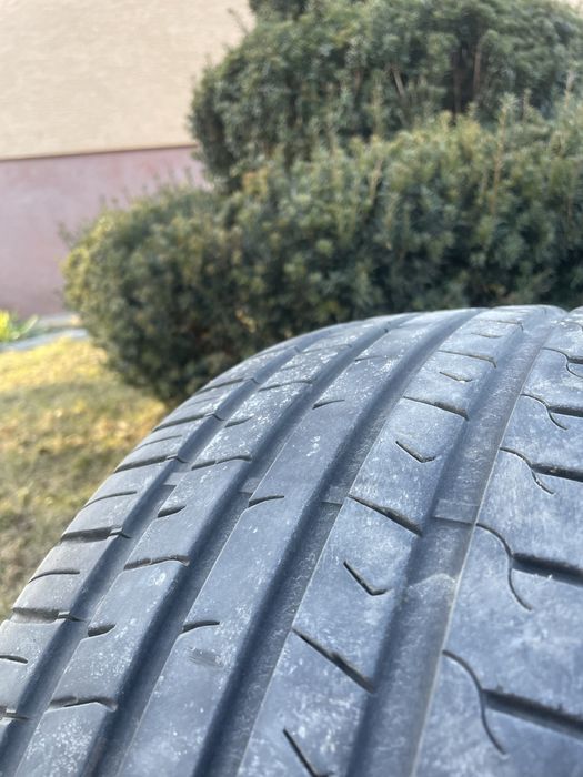 Opony firemax 215/35/19 2szt