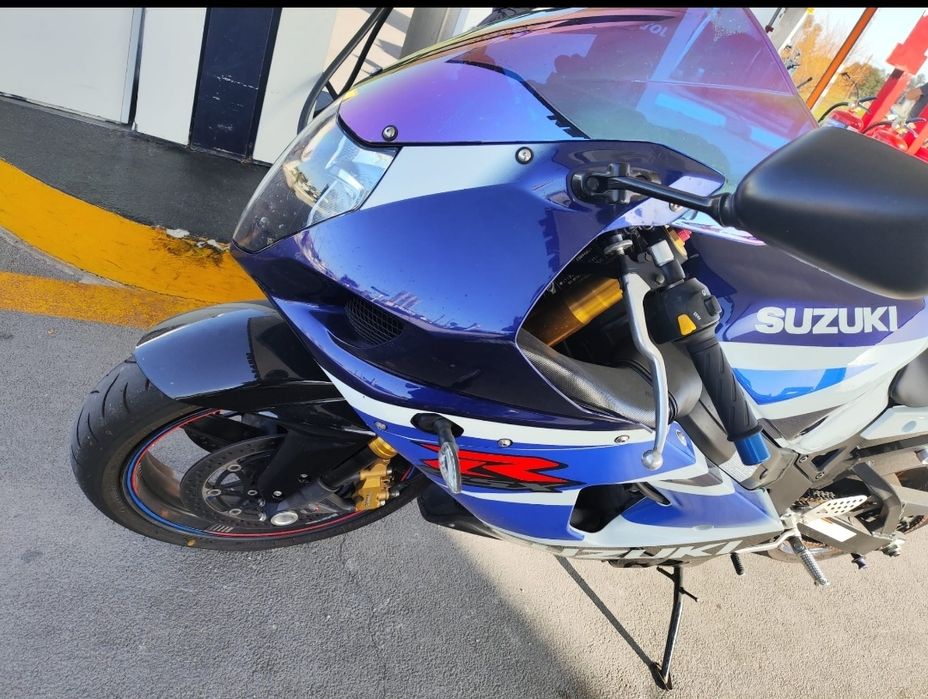 Suzuki GSXR 1000 k4