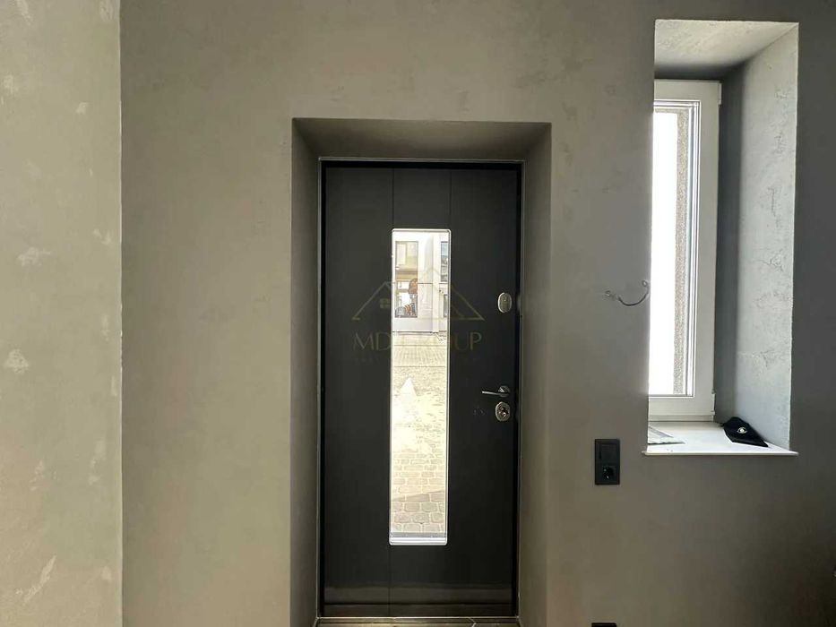 Продаж таунхауса з РЕМОНТОМ в гарній локації біля ЖК Калинова Слобода