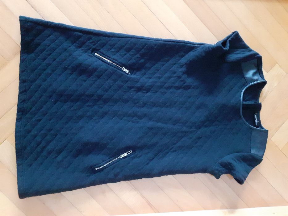 Sprzedam sukienkę dziewczęcą