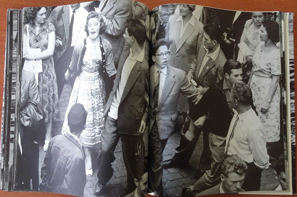 Menschen Am Rhein (Pessoas no Reno) - 98 Reproduções Fotográficas