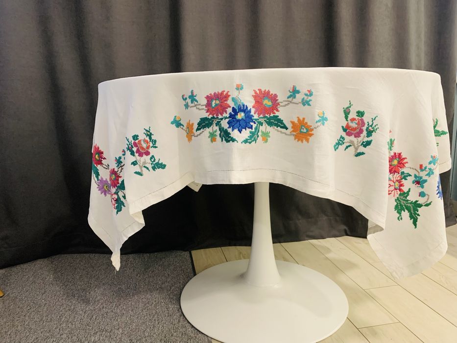 Скатертина, ретро, етно, вишивка ручна хрестиком, старовинна