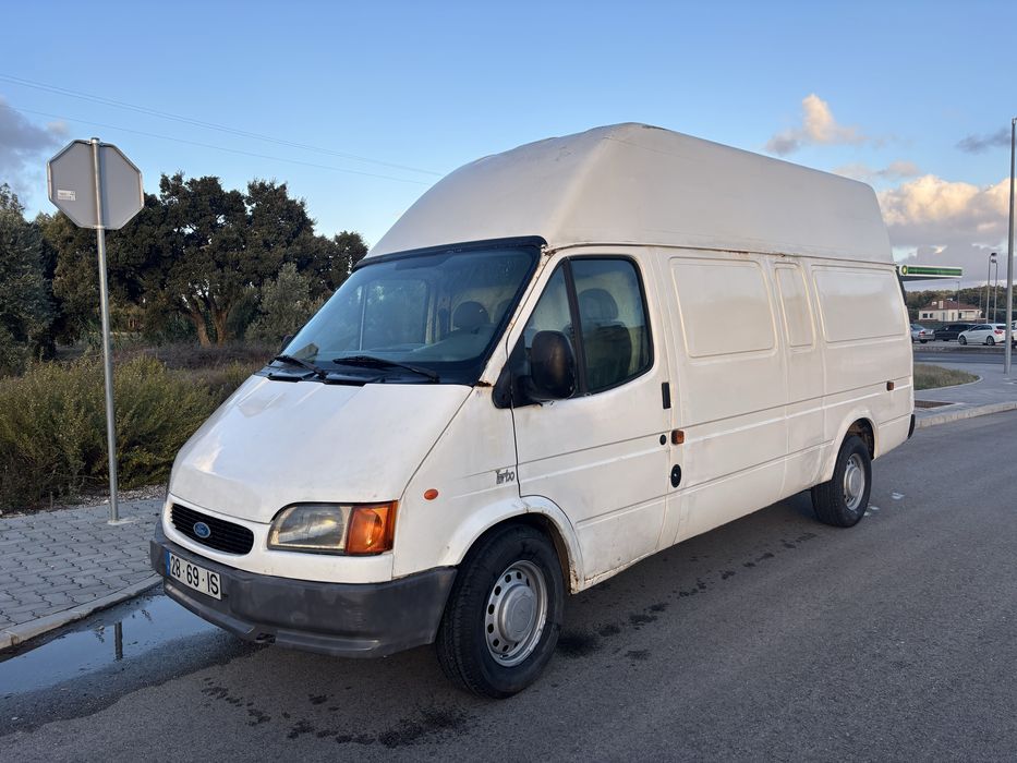 Transit  i-Club : Turbo “ Jumbo “ altura e comprimento  Extra