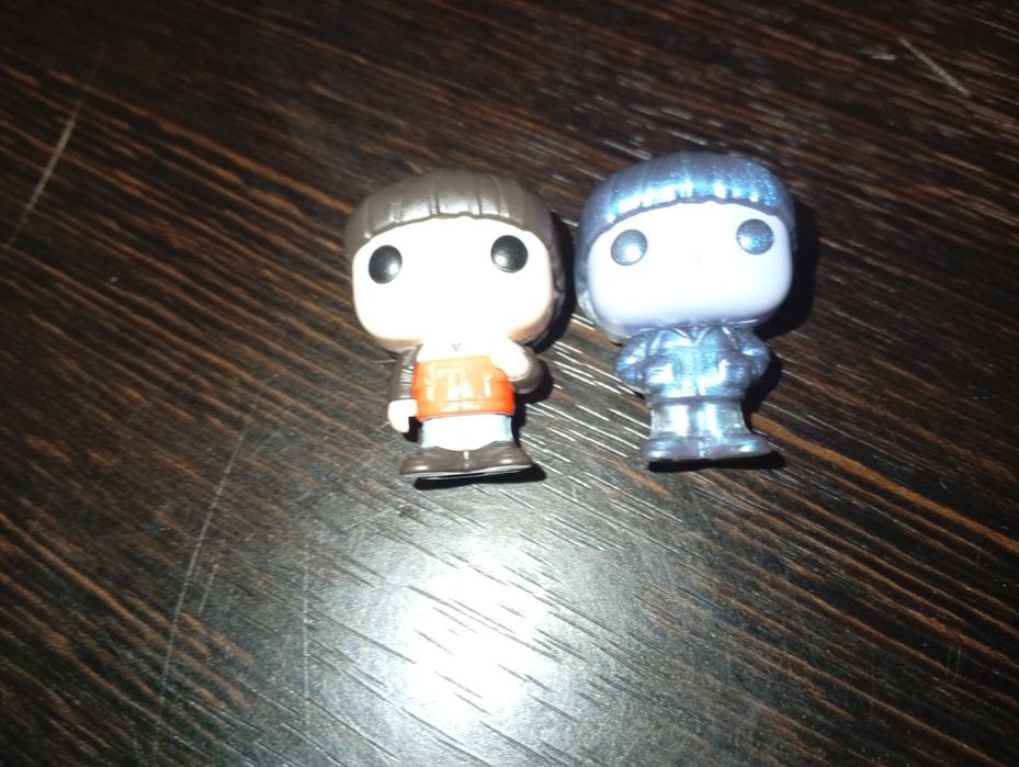 Продаю уила з ізнанкі за 200 обичного за 350