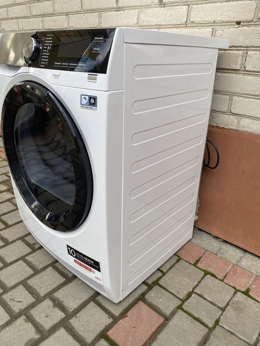 Сушильна  машина AEG T8DS86689