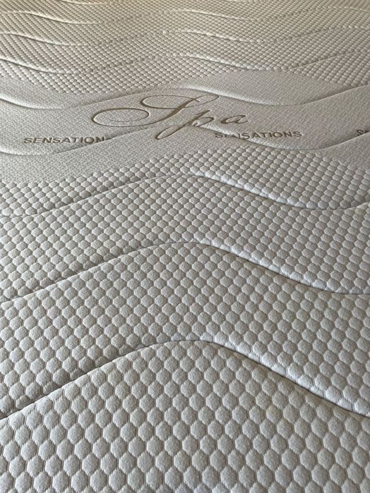 Colchão DESONNO Spa Sense, como novo.