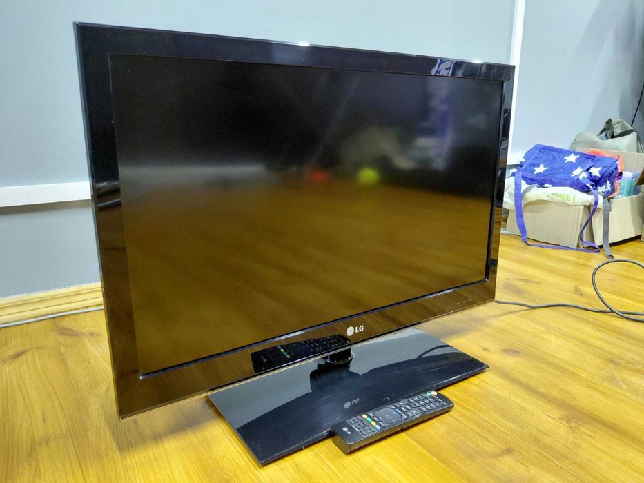 Телевізор LG 32LV3500