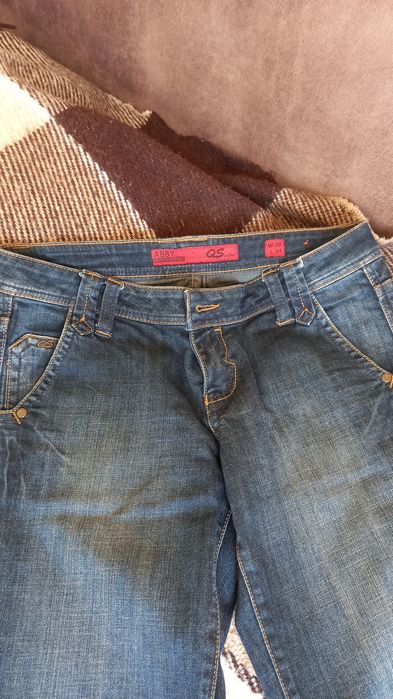 Джинсы женские продам