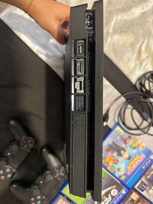 PlayStation 4 slim 500gb