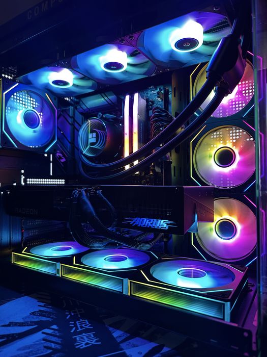 PC Gaming RX 9070 XT 16GB - Ryzen 7 9800X3D