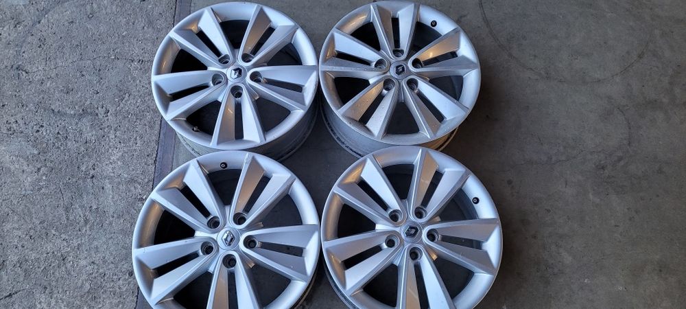 Oryginalne felgi aluminiowe Renault 17  5x114,3 polecam