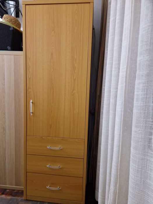 Quarto Duplo com cabeceira almofadada.