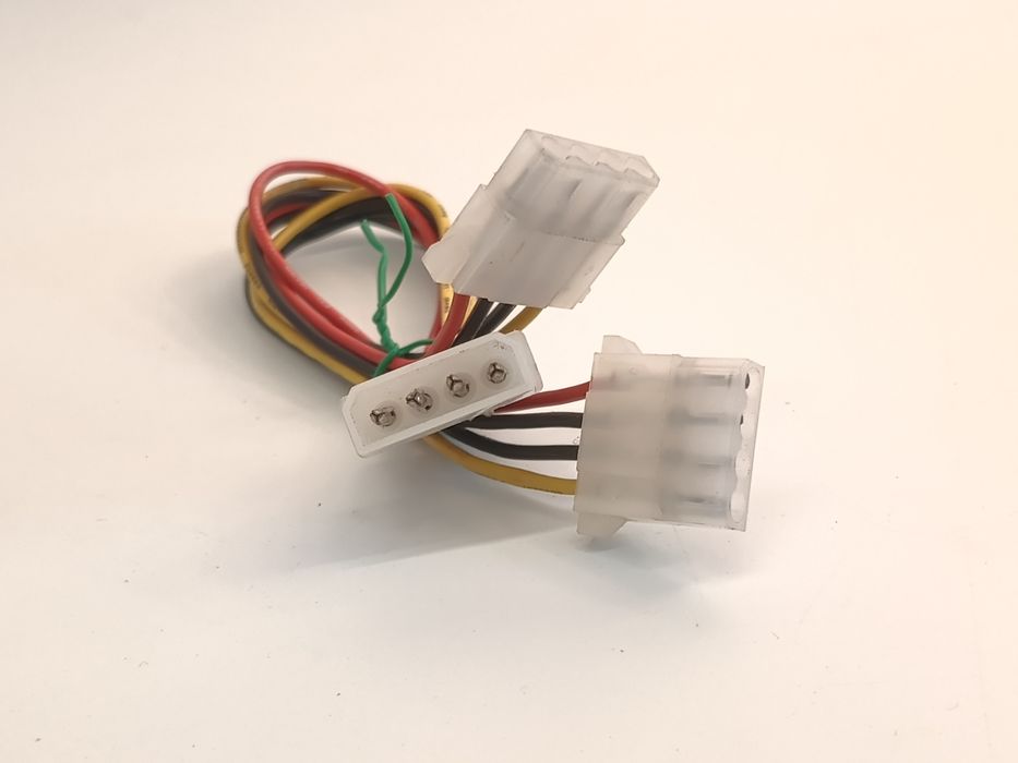 Rozgałęźnik Molex 1 x Molex -> 2 x Molex \ brakuje złącz Molex?