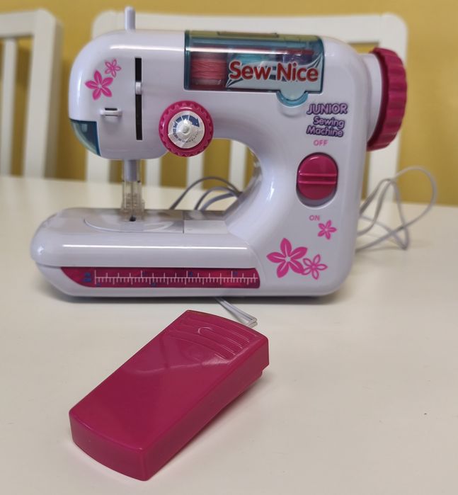 Máquina de costura para criança