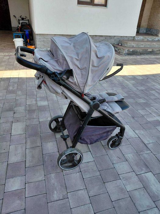 коляска прогулянкова