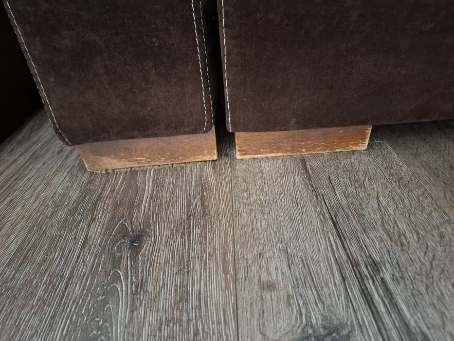 Sofa + fotel z podnóżkiem