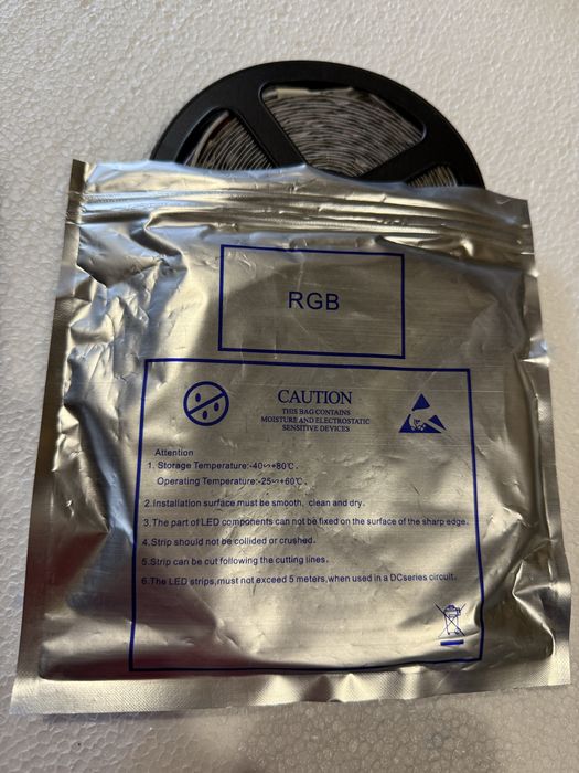 Taśma led RGB 5050,  5mb na czarnym podkładzie