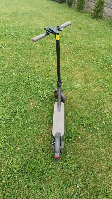 Hulajnoga  Elektryczna XIAOMI MI ELECTRIC SCOOTER 1S