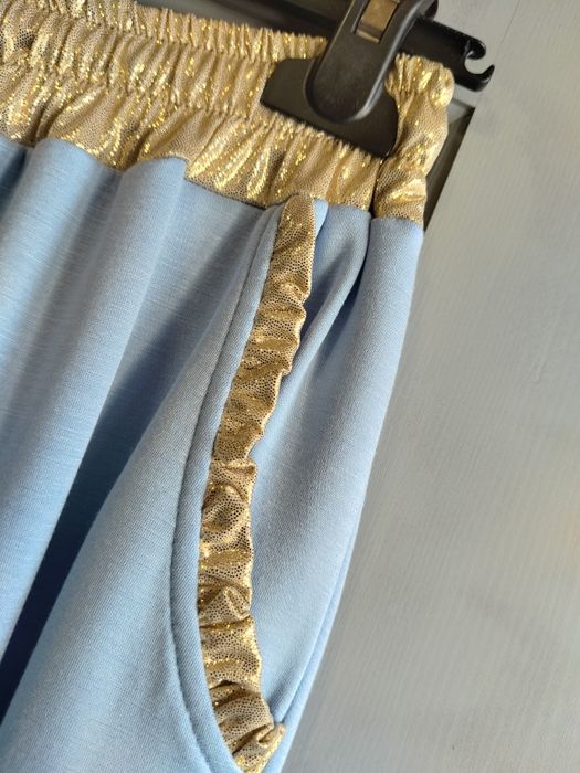 Nowość! Masełkowy komplet bluza i spodnie