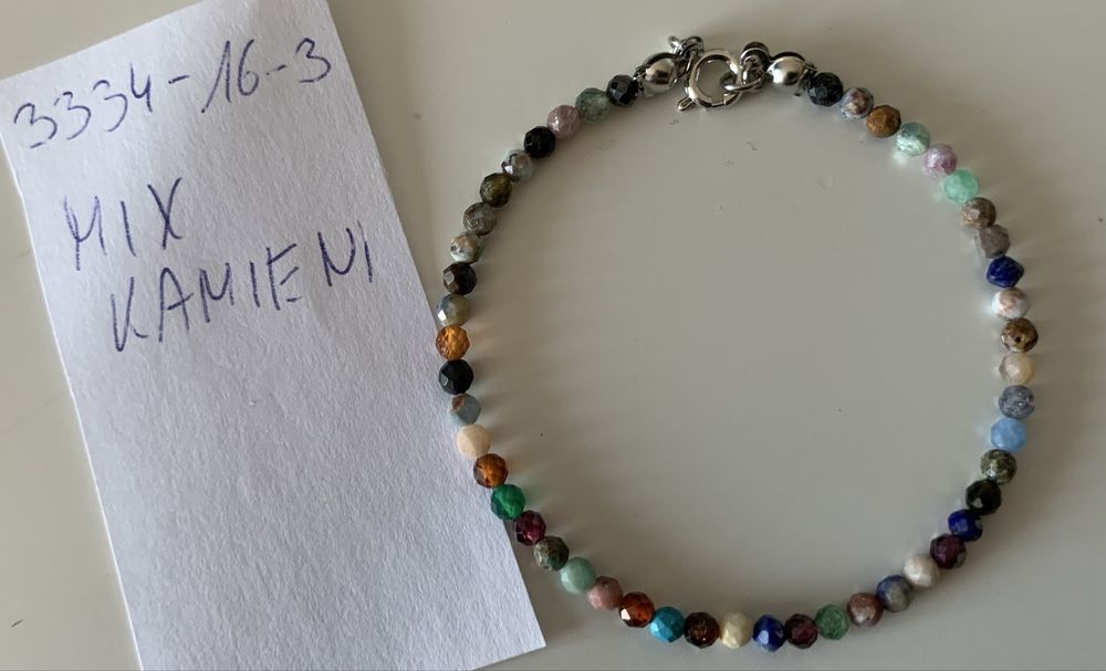 Bransoletka mix kamieni