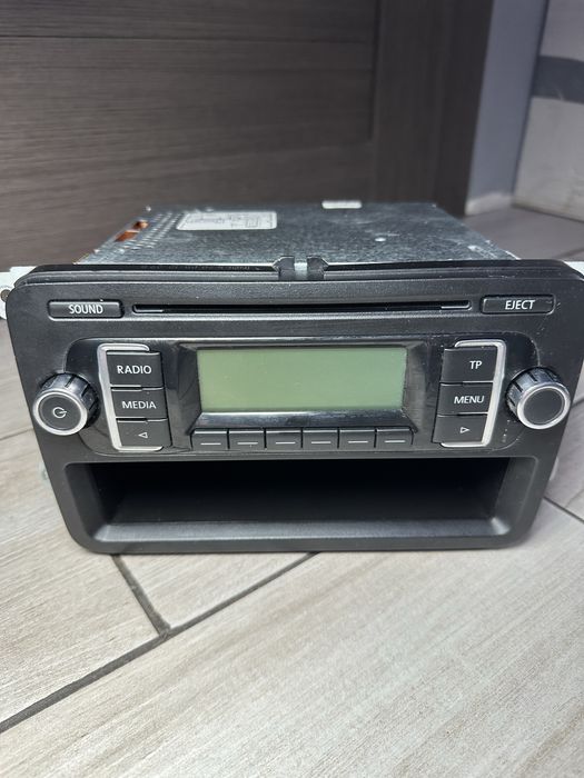 Штатна магнітола для Volkswagen  VW Golf 5 1K0 035 156 A Магнитола Фольксваген