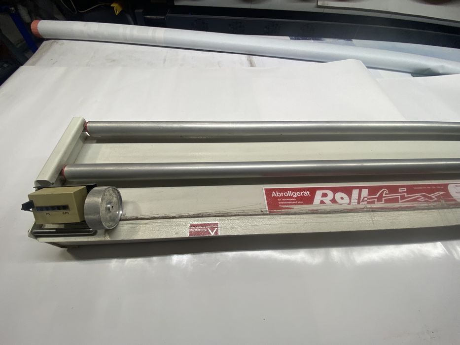 Продам розмотчик для плівки тканин