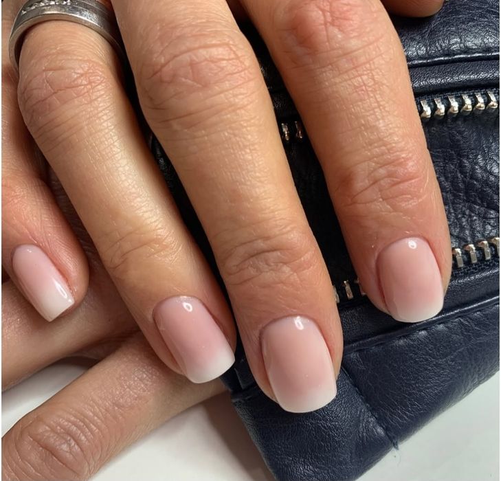 Манікюр. ЖК Софія