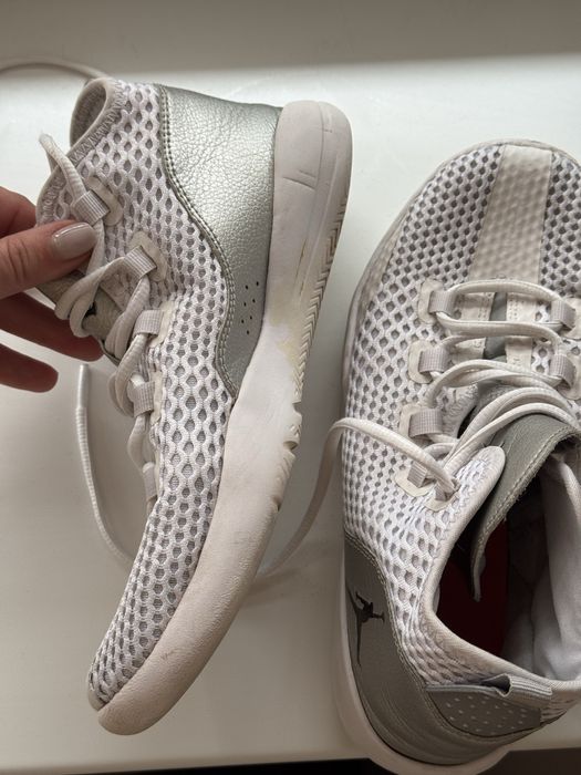 Кросівки Jordan 39 розмір