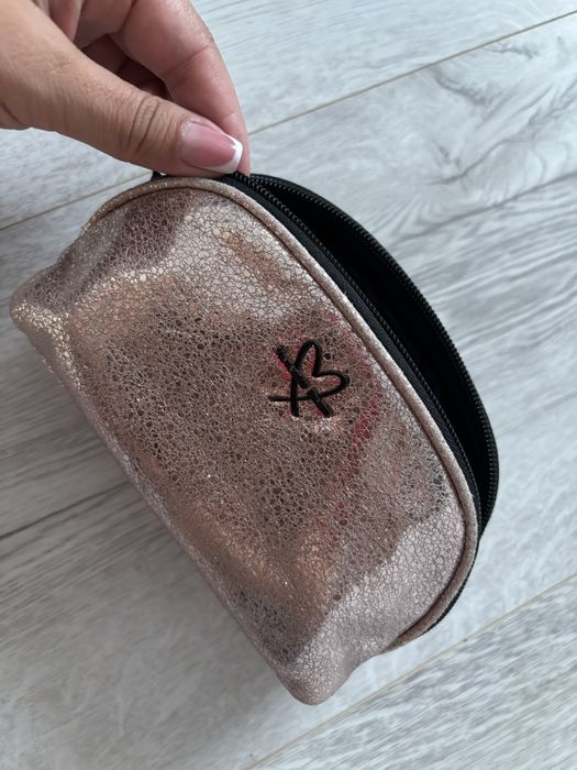 Victoria Secret косметичка