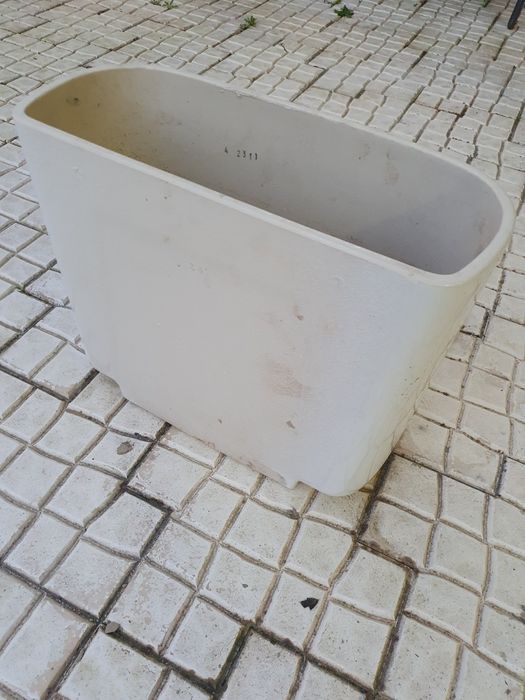 Autoclismo madalena branco,sem interior.