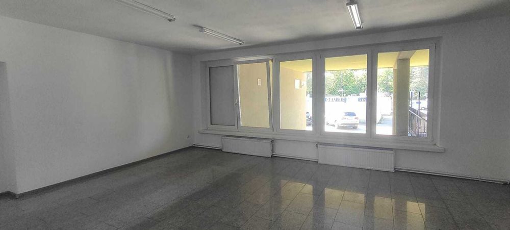 Do wynajęcia lokale handlowo-usługowe