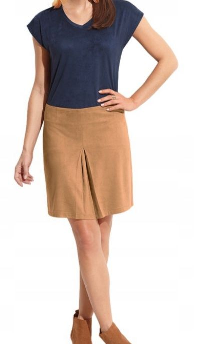 Nowa zamszowa spódniczka