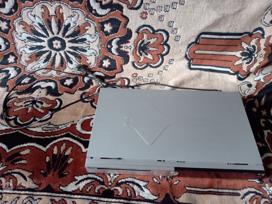 Sprzedam odtwarzacz dvd Manta model: DVD-011 niesprawny